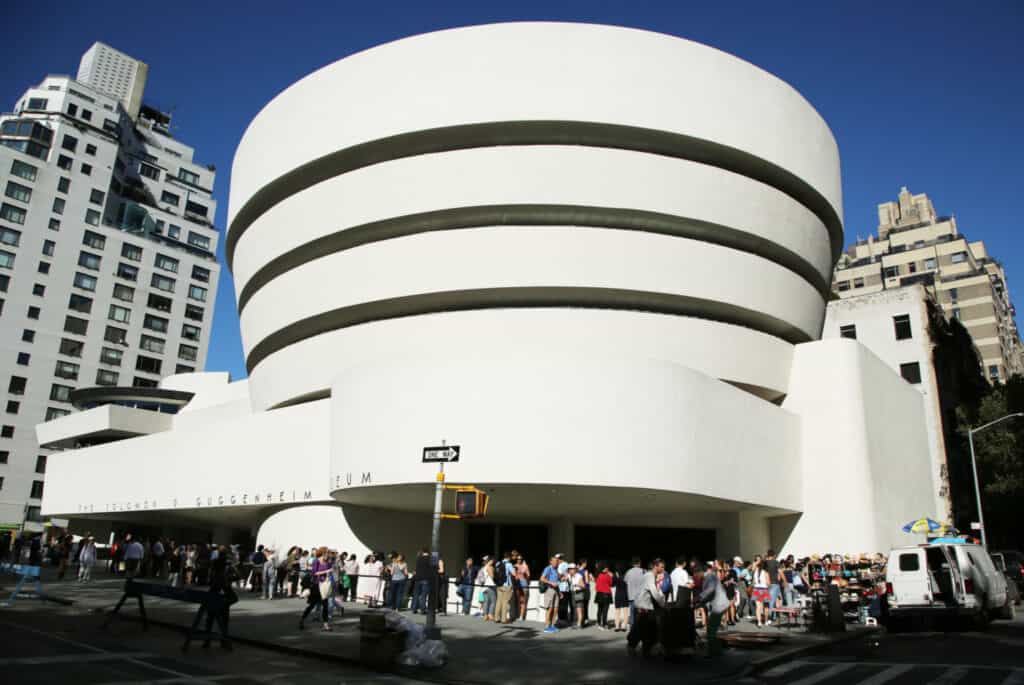 MoMA + Musée Guggenheim