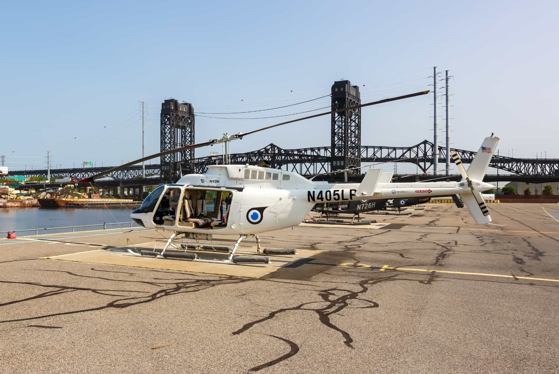 vol en helicoptere a habitacle ouvert heliport kearny new jersey