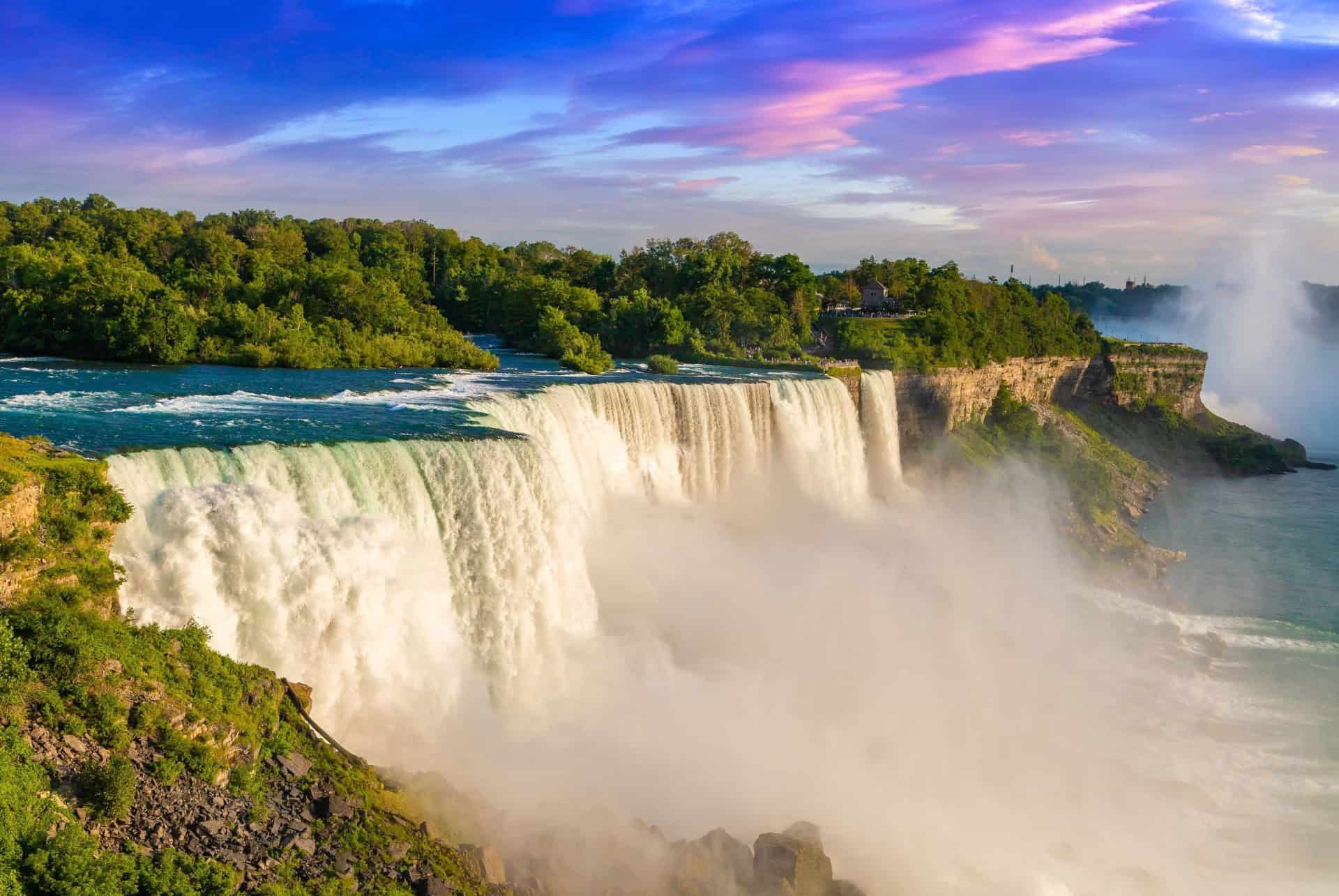 Les chutes du Niagara depuis New York