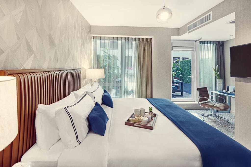 artezen hotel