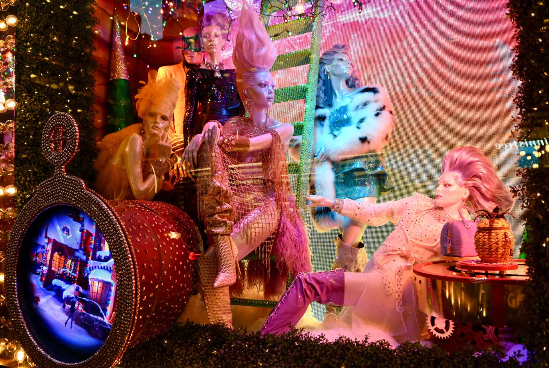 bloomingdales vitrine noel